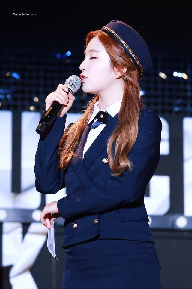 옆태보스 아이린 | 인스티즈