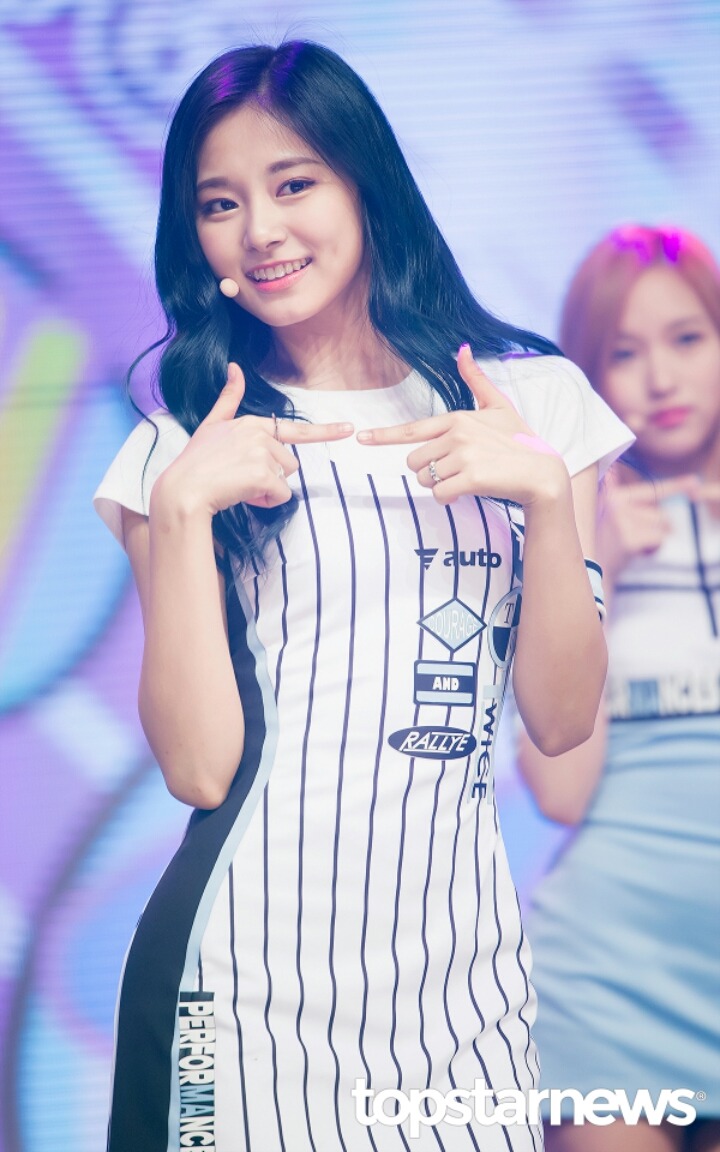토요일이라서 쯔위 | 인스티즈