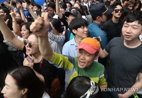 오늘자 문재인 대구유세 플카.jpg | 인스티즈