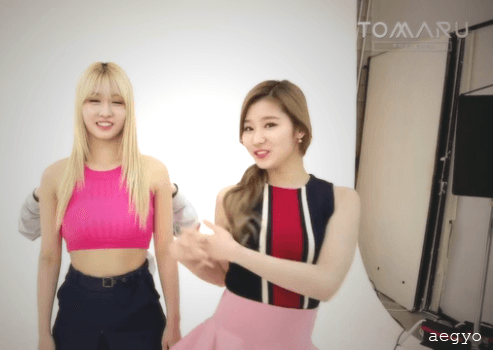 이러다 솔로로 죽는거 아니냐는 21살 사나.gif | 인스티즈