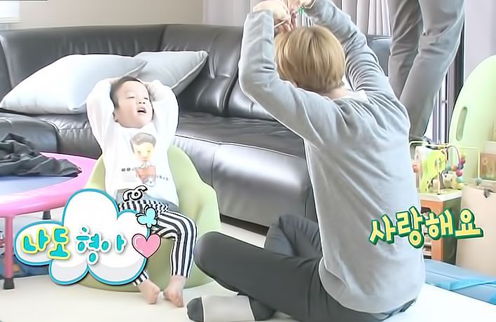 여자들이 환장하는 남자 + 애기 꿀조합...(15) | 인스티즈