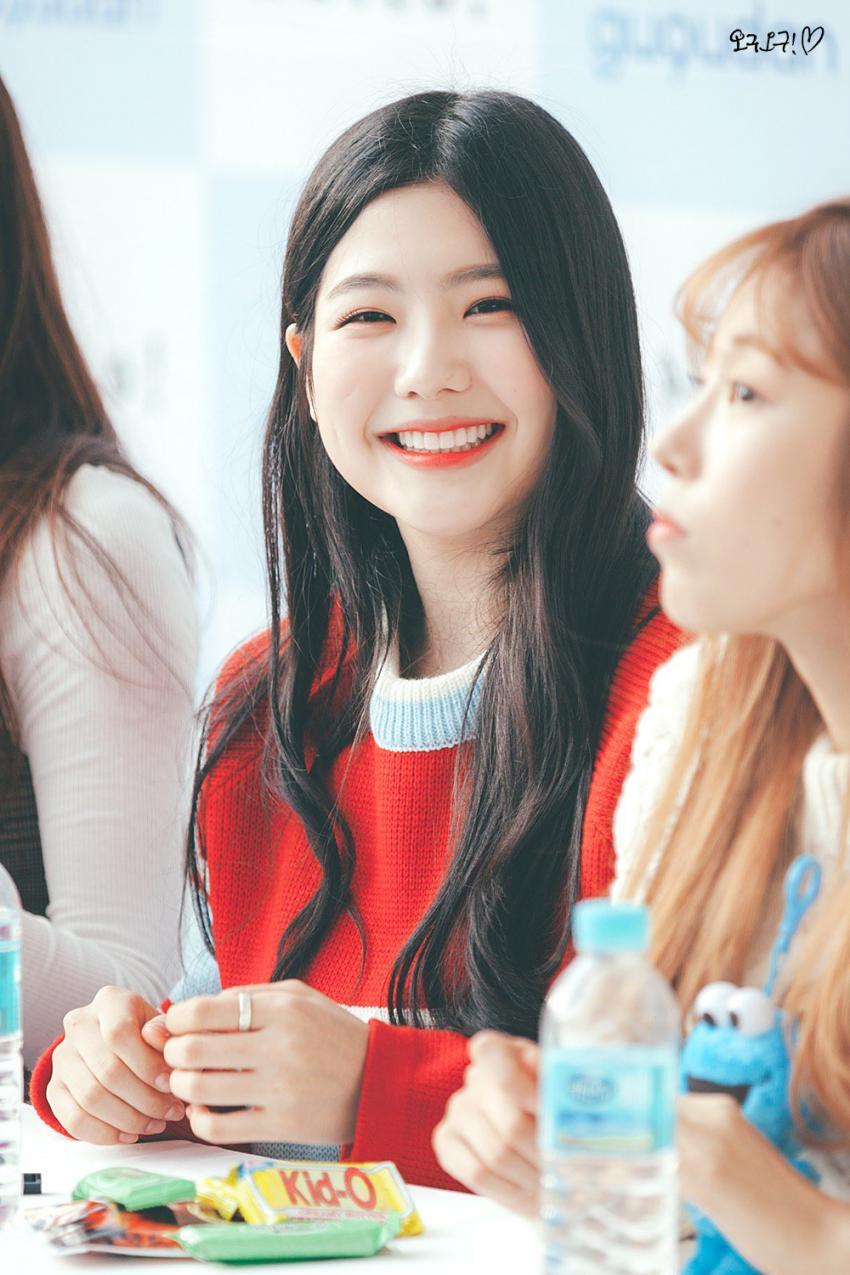 인디언 보조개 매력 터지는 여자 아이돌.gif | 인스티즈