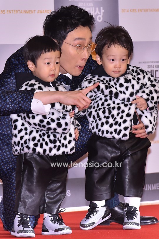 2년 전 연예대상때 서언 서준이 레드카펫.jpg | 인스티즈