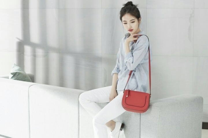 오늘자 수지 화보 | 인스티즈