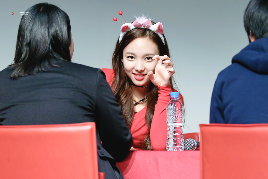 트와이스 최근 고화질 대포사진 직찍.jpg | 인스티즈