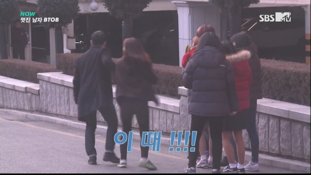 데이트폭력 몰래카메라 대처하는 남자아이돌 | 인스티즈