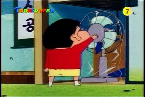 [짱구] 말썽만 부리는게 아니라 엄마를 도와 집안일 하는 짱구 | 인스티즈
