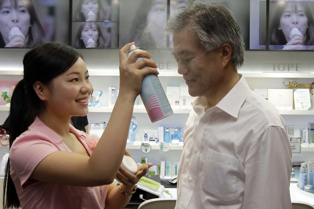 메이크업받는 대통령님.jpg | 인스티즈