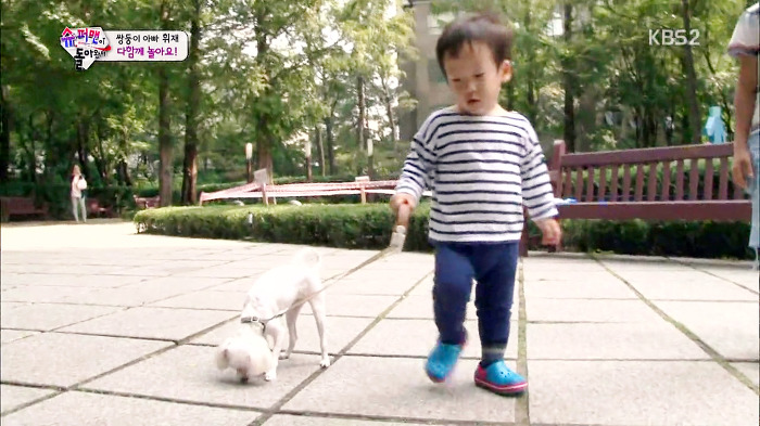 [슈퍼맨이돌아왔다] 서언이가 한없이 관대해지는 존재들ㅋㅋㅋ.JPG | 인스티즈