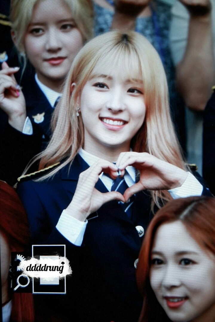 경찰 제복 입은 우주소녀 | 인스티즈