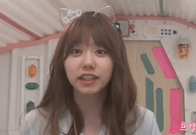 오늘자 김소혜 브이앱 움짤 (ioi) | 인스티즈