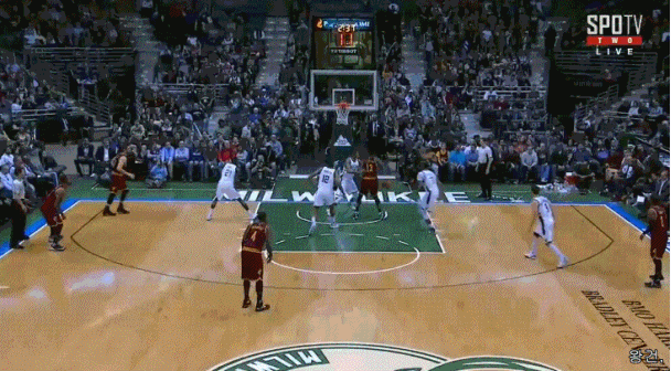 오늘자 NBA 원맨 속공.gif | 인스티즈