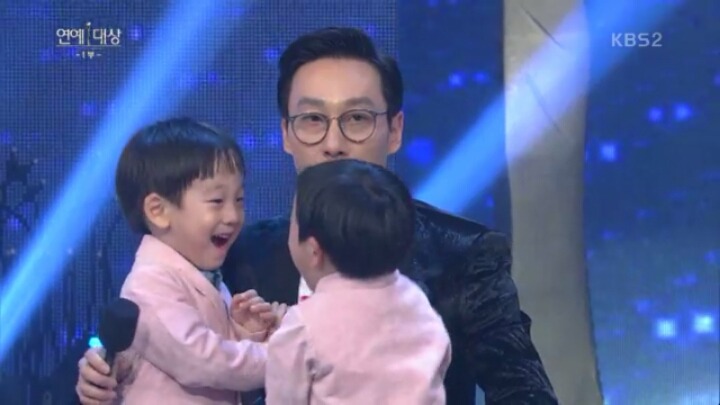 난입(亂入)이서언 이서준 선생 | 인스티즈
