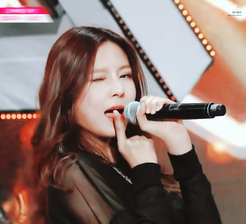 프로듀스101 시크섹시 계열 vs 귀염청순 계열.gif | 인스티즈