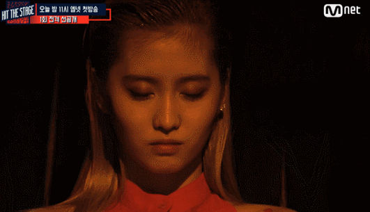 힛더스 모모 무대 보고 놀란 트와이스 채영.gif | 인스티즈