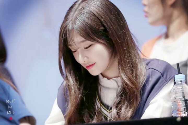 아침을 여는 IOI 정채연 | 인스티즈