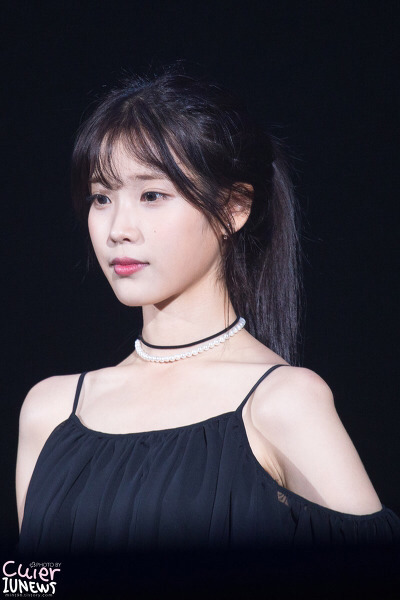 중국에 간 아이유 | 인스티즈
