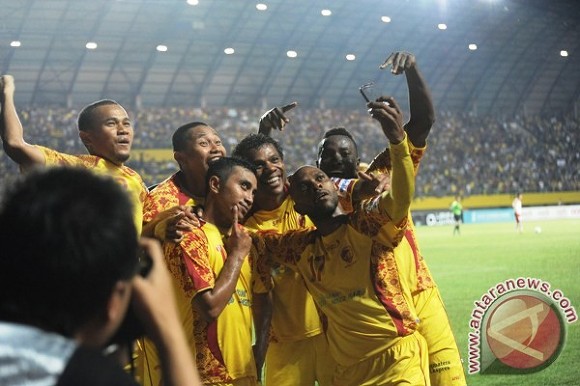 반라의 검스+키스 ㄷㄷ | 인스티즈