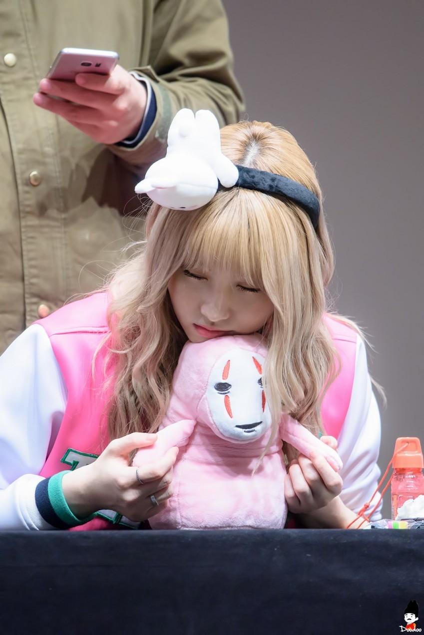 [트와이스] 모구리 모모 짤 모음.jpg | 인스티즈