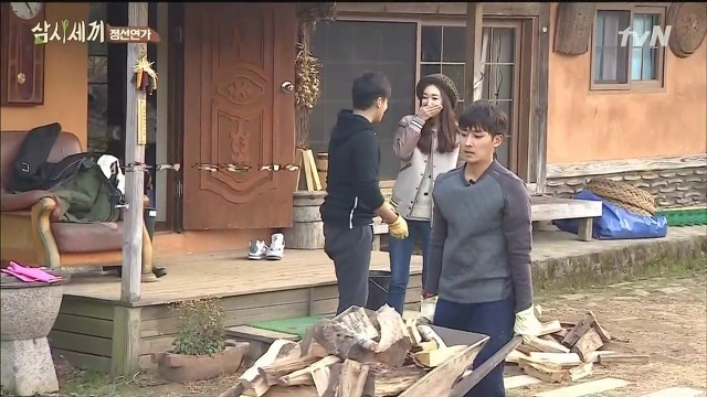 [삼시세끼] 최지우한테 작업거는 이서진(feat.해태)ㅋㅋㅋㅋㅋㅋㅋㅋㅋ.jpg | 인스티즈