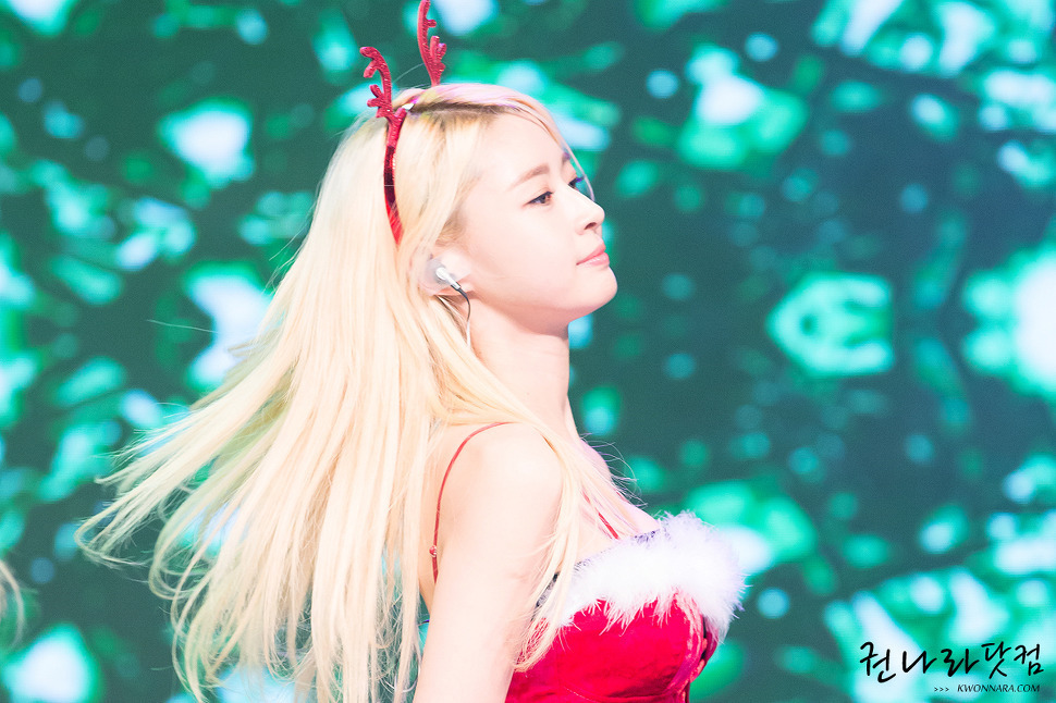 산타로 코스프레한 헬로비너스 나라.jpg | 인스티즈