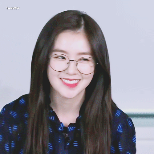 안경을 써도 예쁜 아이린.gif | 인스티즈