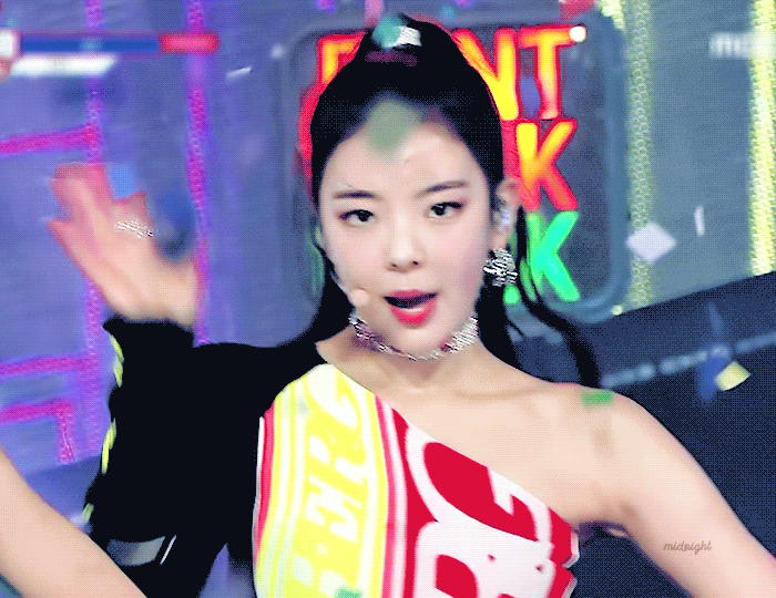 웃을때 댕댕이같은 ITZY 리아.gif | 인스티즈