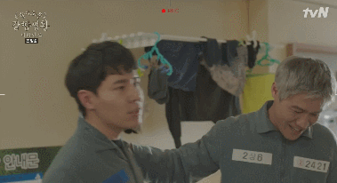 NG 무시하고 계속 연기하는 해롱이.gif | 인스티즈
