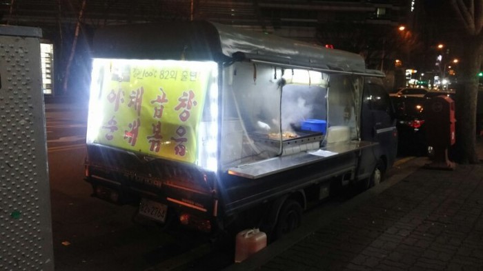 가게보다 인기있는 듯한 트럭 맛집...jpg | 인스티즈