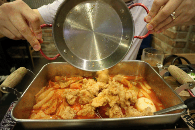 치킨과 떡볶이 환상 콜라보! 치킨떡볶이세트 치떡 gifjpg | 인스티즈