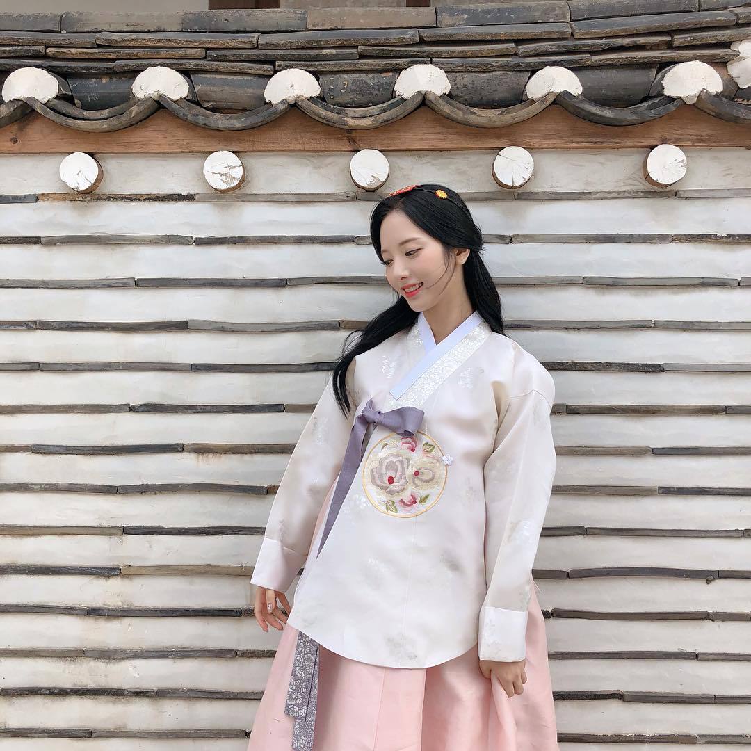 오늘자 우주소녀 보나 인스타그램(한복뽀).jpg | 인스티즈