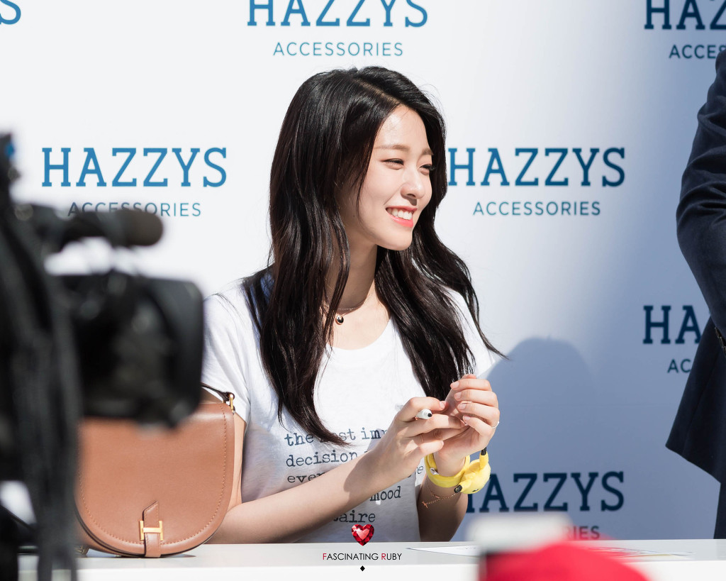 오늘 생일을 맞은 설현이.jpgif | 인스티즈