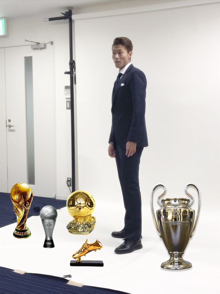 2022년에서 도착한 황의조 시즌 종료 기념사진 | 인스티즈