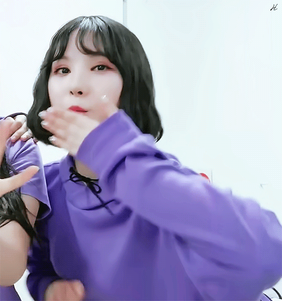 여자친구 은하 핫도그 먹방.gif | 인스티즈