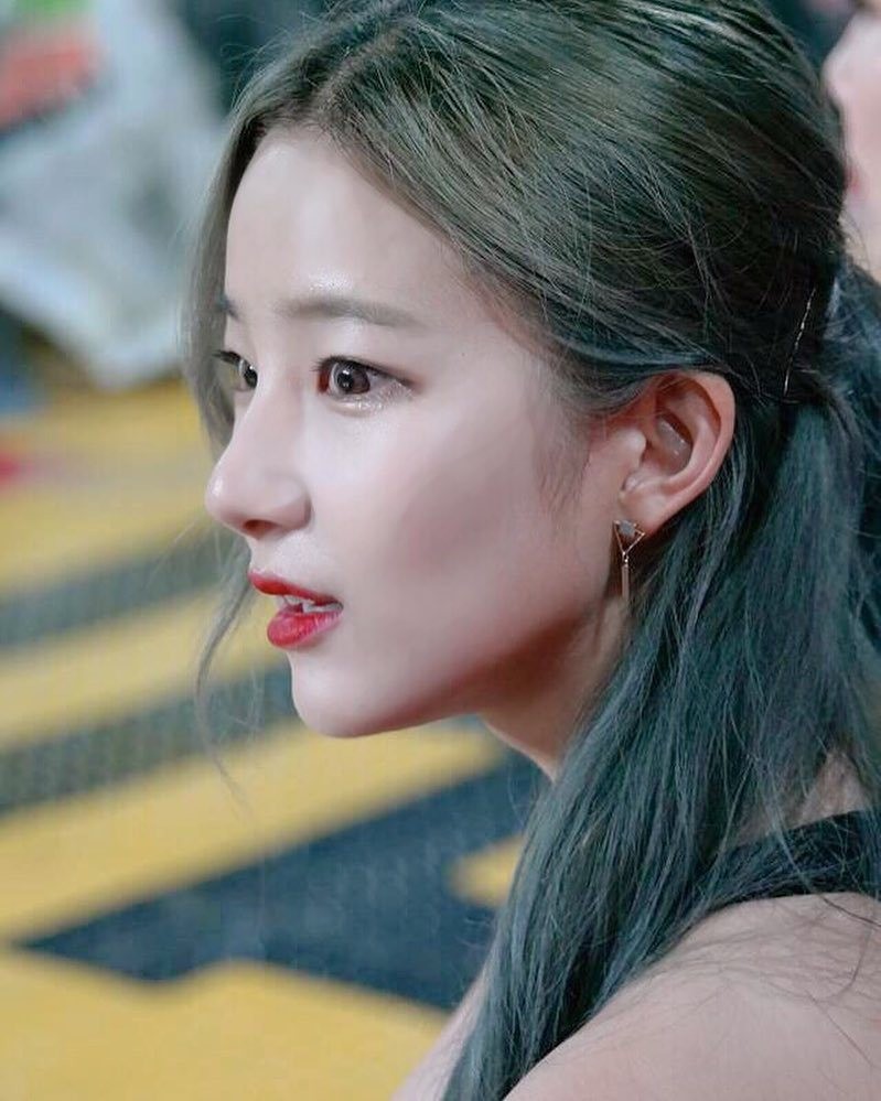 kt치어리더 김진아 | 인스티즈