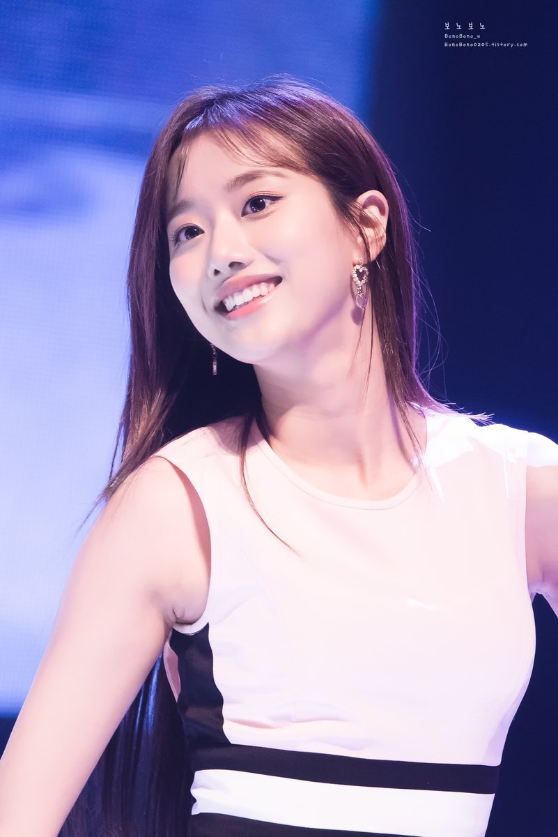 상큼하게 이쁜 에이프릴 이나은.jpgif | 인스티즈
