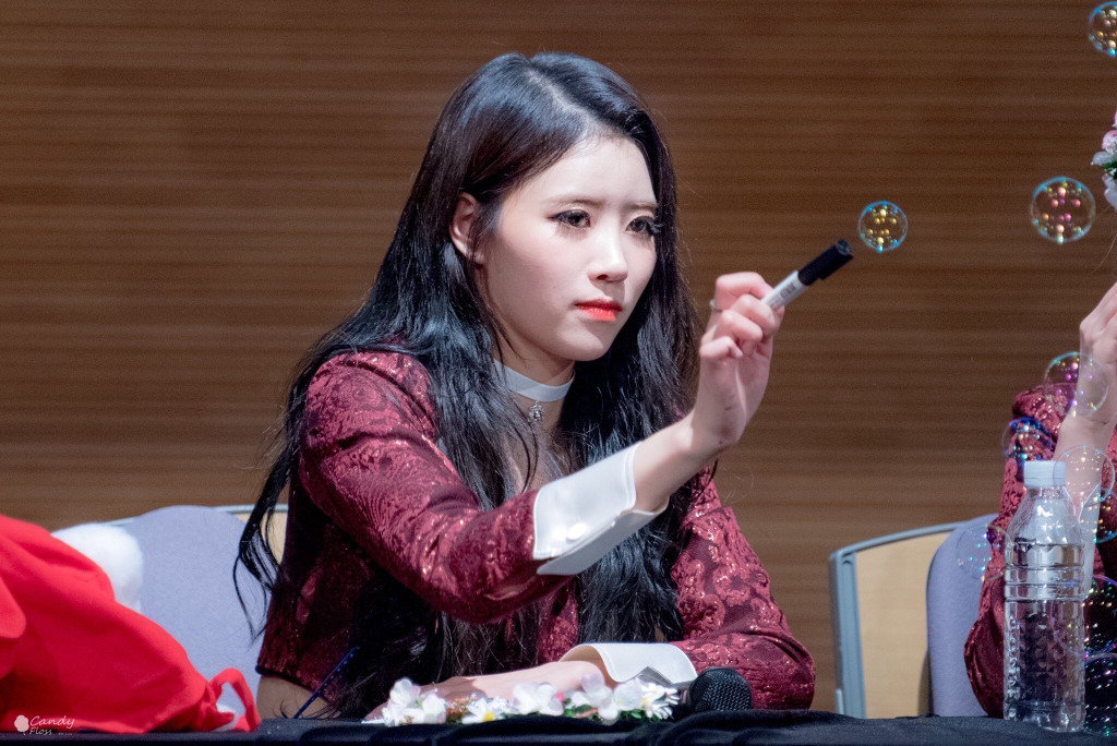 [러블리즈] 피자 먹고 온 사이에 좋은 소식을 들어서 미주 | 인스티즈