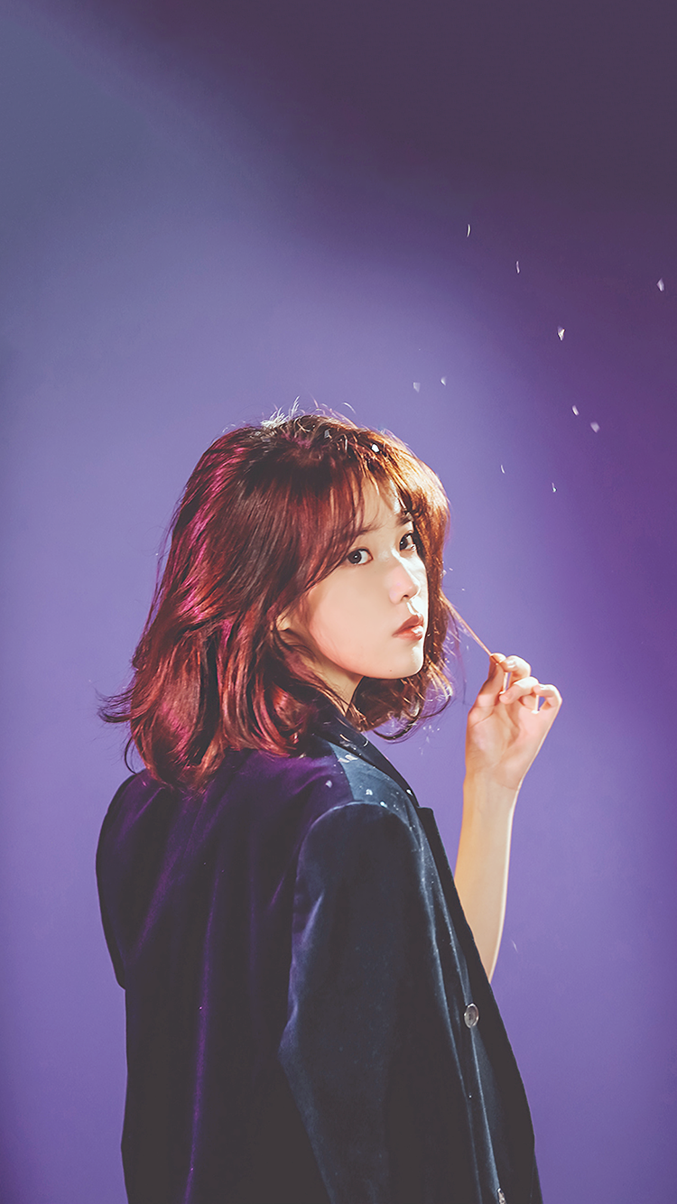 2018 아이유 달력 비하인드 폰 배경화면 & 잠금화면. png | 인스티즈
