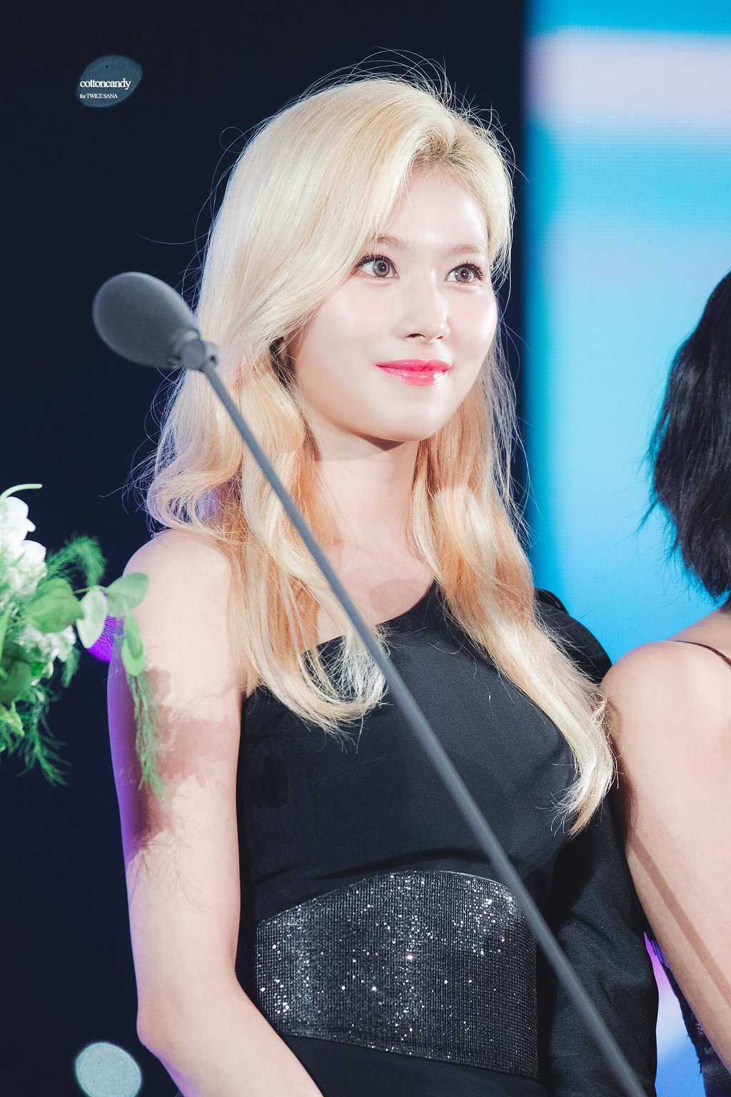 오늘이 생일인 트와이스 사나.jpgif (335장) | 인스티즈