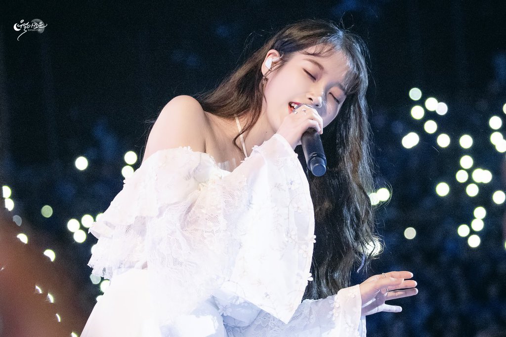 아이유는 어쩜 이리 이쁘지.jpgif | 인스티즈