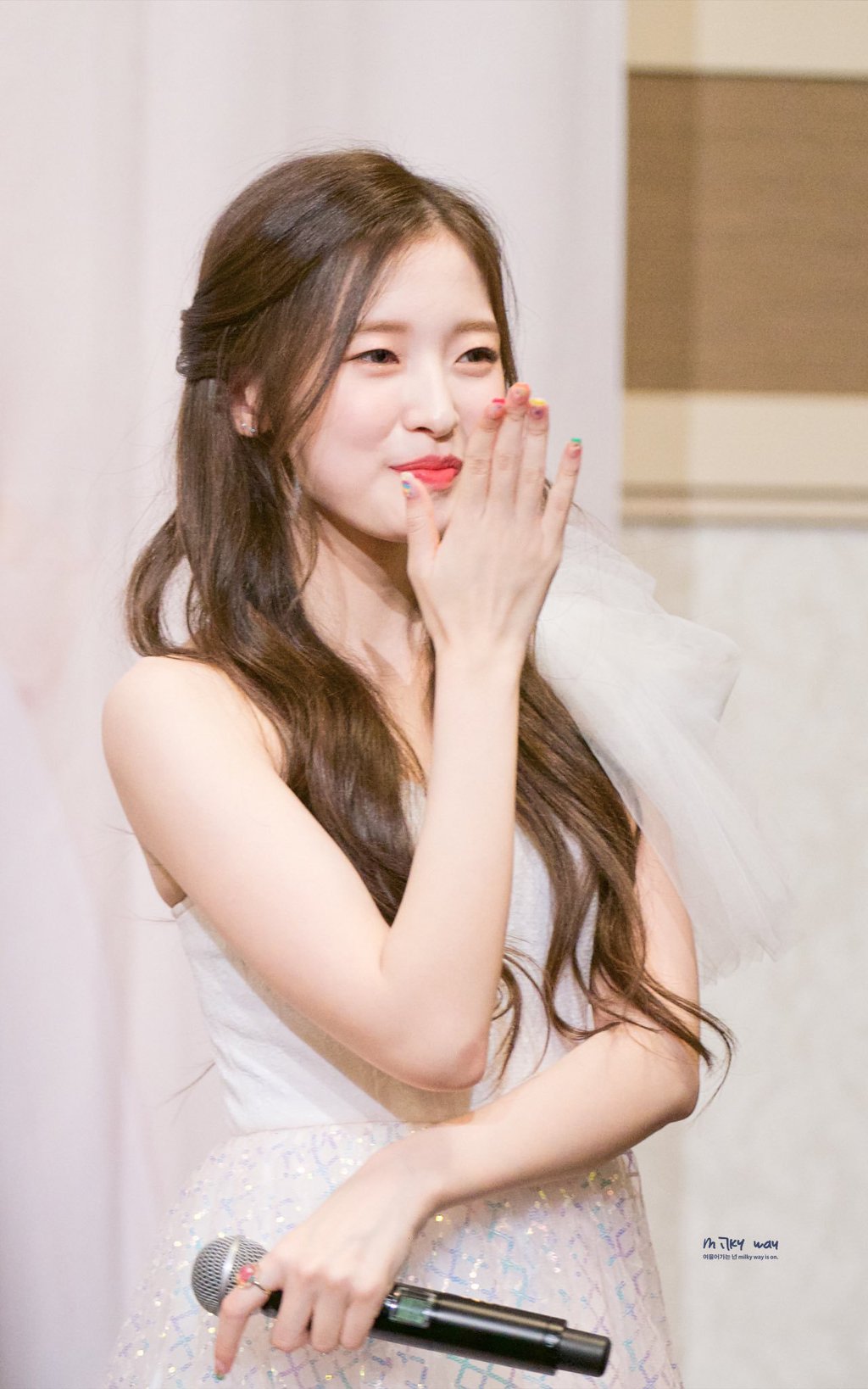 최예원 a.k.a 오마이걸 아린.jpgif | 인스티즈