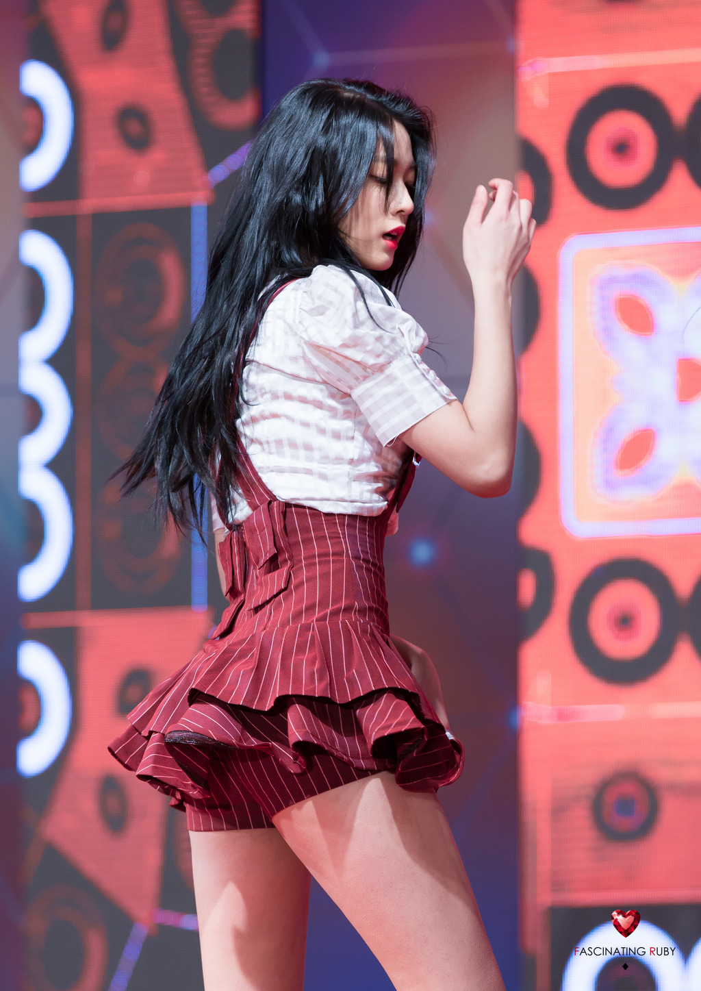 오늘 생일을 맞은 설현이.jpgif | 인스티즈