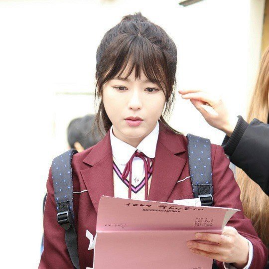 여고생 연기하는 37세 오지은 | 인스티즈