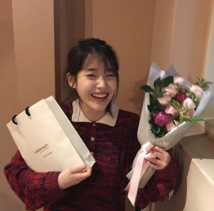 아이유 여친짤.jpg | 인스티즈