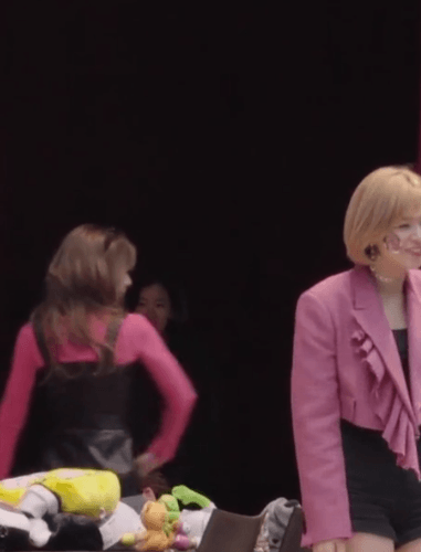 장난치는 사나.gif | 인스티즈