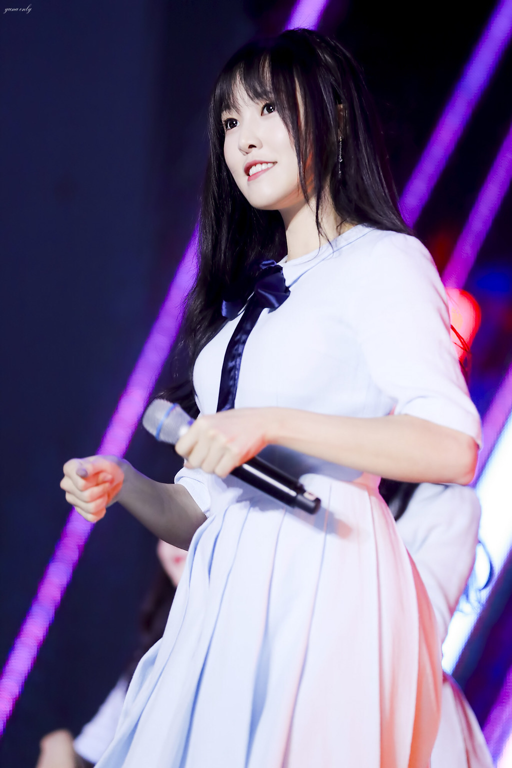 [여자친구] 생일파티에 초대받아서 유주 | 인스티즈