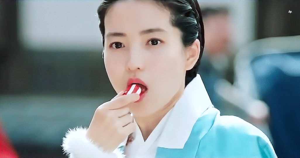 사탕 먹는 김태리.gif | 인스티즈