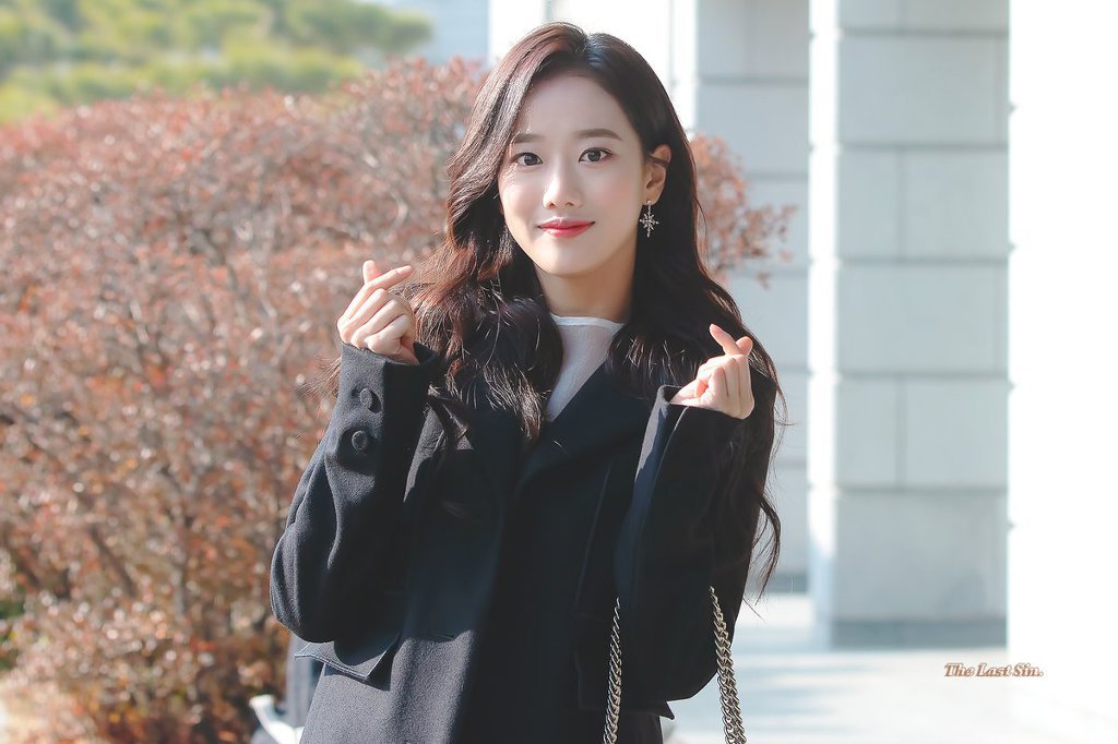 상큼하게 이쁜 에이프릴 이나은.jpgif | 인스티즈