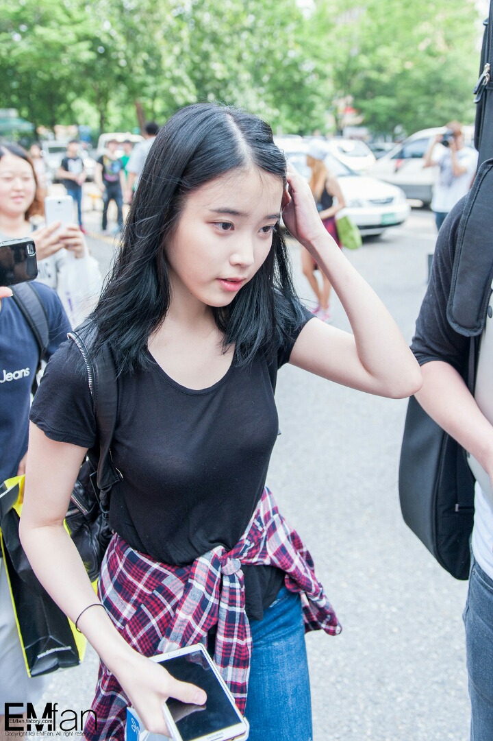 아이유 9주년 ㅊㅋ.jpgif | 인스티즈