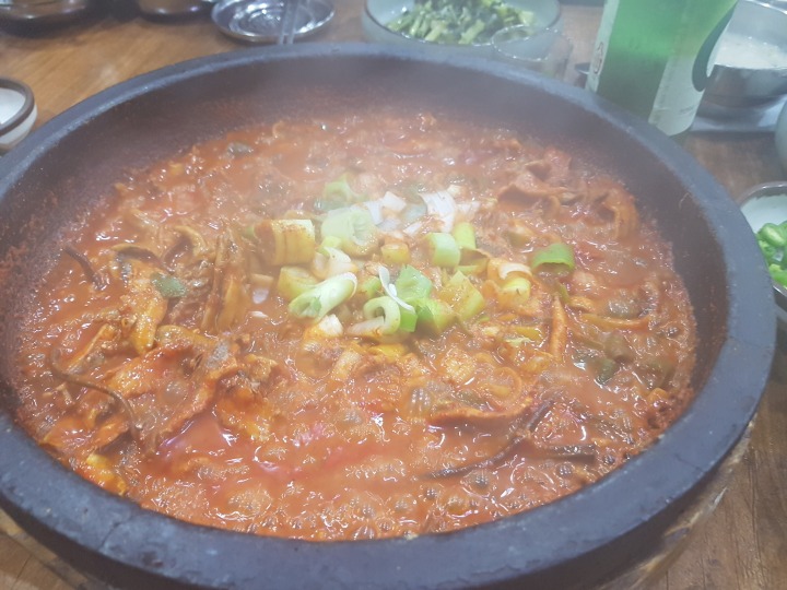 봄내멸치쌈밥 이미지